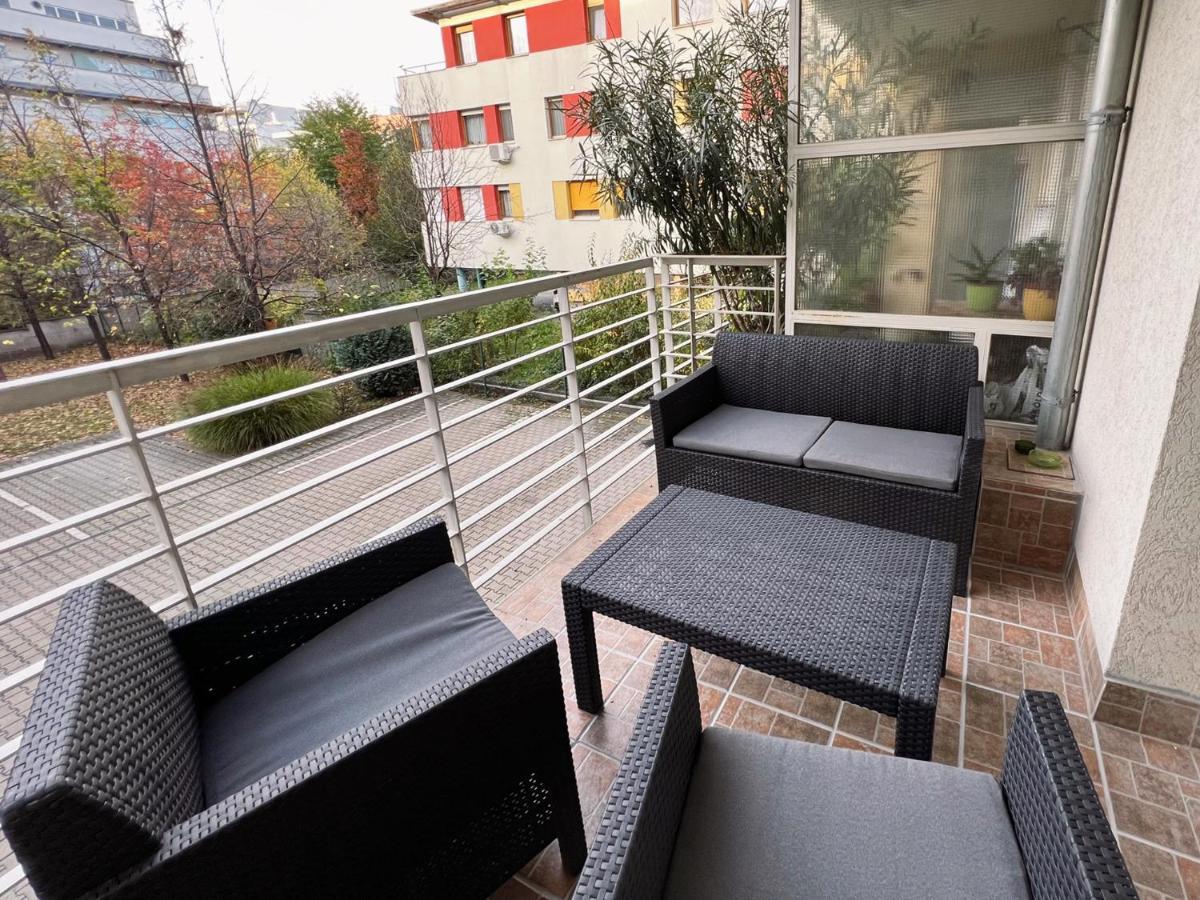 Center Budget Apartment Inside Free Parking Self Check-In Free Streaming Ac Balcony Budapesta Exterior foto